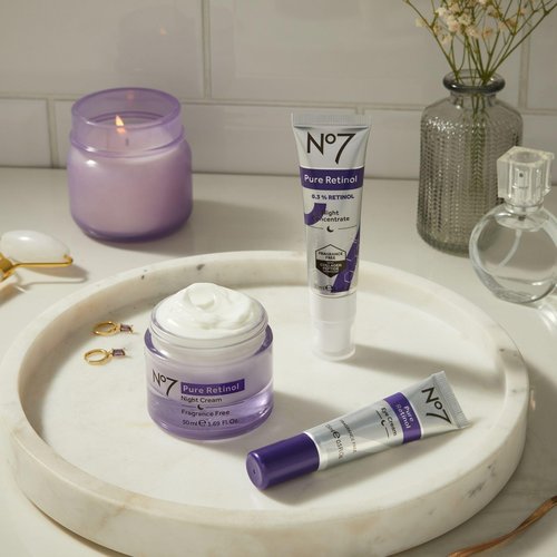 No7 Pure Retinol Night Cream - Collagen-Boosting Retinol Cream that Visibly Smoothes, Plumps & Firms Complexion - Dermatologist Approved & Fragrance-Free (1.69 Fl Oz)