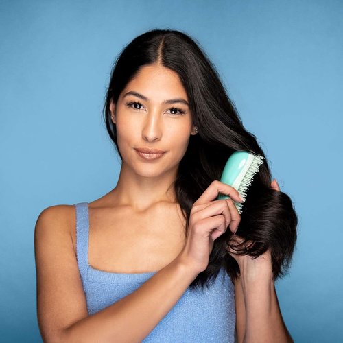 Skiennix Detangling Hair Brush - Gentle Hand Grip for All Hair Types | Wet or Dry Use (Aqua)