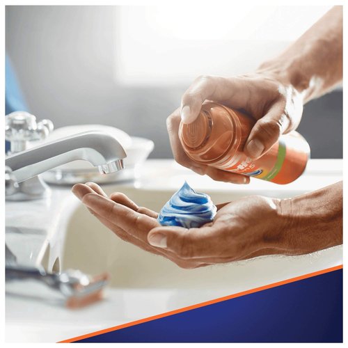 Gillette Fusion5 Ultra Sensitive Men's Shaving Gel 200 ml, Leaves Skin Feeling Clean and Comfortable