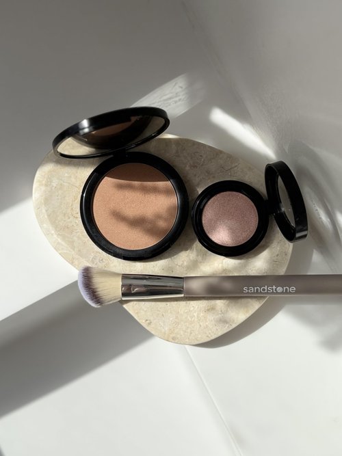 Sandstone Scandinavia Blush Brush – Soft Makeup Brush for Even, Natural Color Application – Ultra-Soft Vegan Bristles – Cruelty-Free