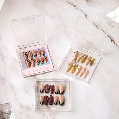 CloudTrip 15 Pcs Large (8 x 8cm) Press On Nail Packaging Storage Box and 60pcs Adhesive Tabs - Acrylic Organizer Case for Artificial Nail Business Supplies (Clear 15 Pack)