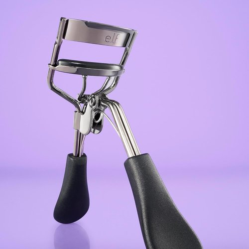 e.l.f. Pro Eyelash Curler - Strong Contoured Design for Eye-Opening Voluminous Lashes | Includes Extra Rubber Pad