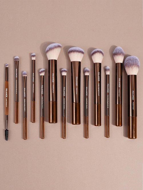 MAANGE 13 PCS Makeup Brushes Professional Make Up Brushes Premium Synthetic Powder Concealers Brushes Travel Makeup Brush Set with Case (Coffee)