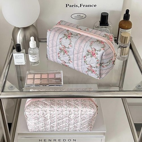 KFVIM Floral Make Up Bag Coquette Cosmetic Bag Quilted Makeup Bag for Women Portable Toiletry Bag Travel (pink)