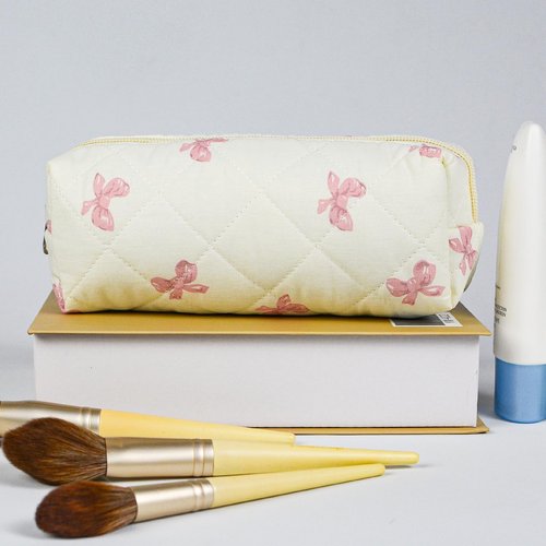 AMZMA Quilted Makeup Brush Bag, Travel Cosmetic Organizer Pouch for Brushes & Essentials, Small Cotton Floral Makeup Bag for Women Girls