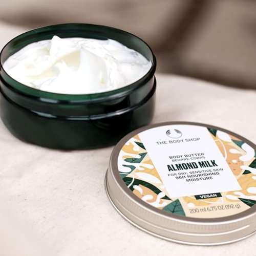 The Body Shop Almond Milk Body Butter, 96H Nourishing Moisture, For Dry, Sensitive Skin, Vegan | 200 mL / 6.75 Oz (192g)