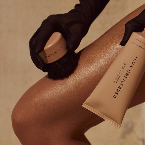 Lux Unfiltered Blending Body Brush - Kabuki Applicator for Self Tanner & Body Glow - Vegan, Cruelty-Free Bristles