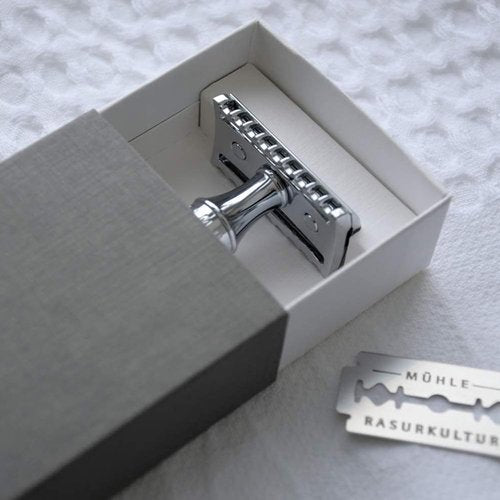 MÜHLE TRADITIONAL R41 Double Edge Safety Razor - Open Comb Design for Barbershop Quality Shaves