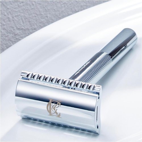 King C. Gillette Double Edge Safety Razor - Includes 5 Platinum Coated Blades | Perfect Gift for Men