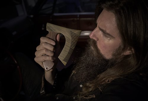 THE BEARDED AXE BEARD COMB | Woodsman | Green Sandalwood/Golden Sandalwood | Artisan Crafted