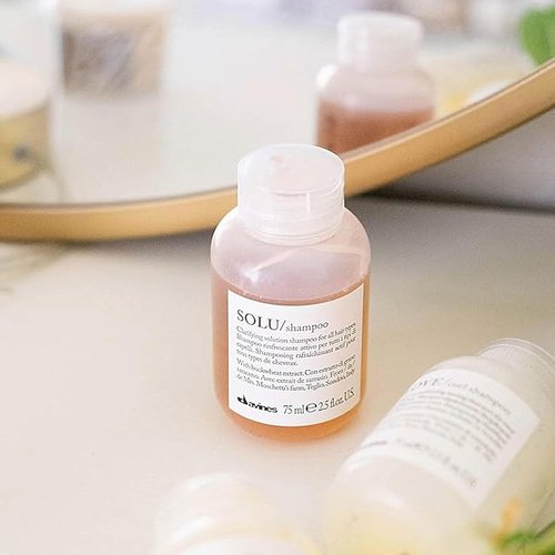 Davines SOLU Shampoo - Clarifying Formula for Residue Removal | Refreshing Scalp Care & Shiny Hair