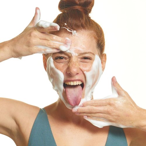 FRÉ Micellar Foaming Cleanser - Hydrating Makeup Remover & Impurity Eliminator, Vegan Formula