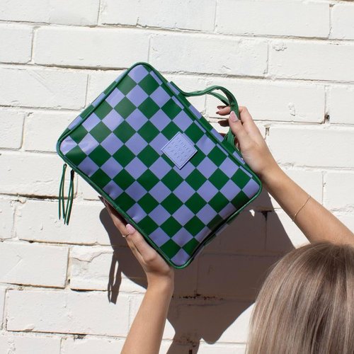 Tender Love + Carry Green Gambit Checkered Hanging Travel Bag, Toiletry Bag, Makeup Bag for Women, Portable Water-resistant Small Travel Bag for Toiletries & Cosmetic Essentials