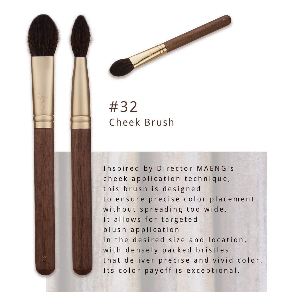 [SOO ADOR] BY MAENG #32 Cheek Brush - Precision Tool for Blush Application and Defined Cheek Colors | Designed by K-Pop Makeup Artist Maeng | Makeup Brush Blush Brush