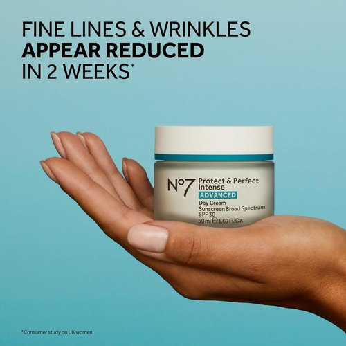 No7 Protect & Perfect Intense Advanced Day Cream SPF 30 - Fragrance-Free Anti-Aging Moisturizer with Hyaluronic Acid (50ml)