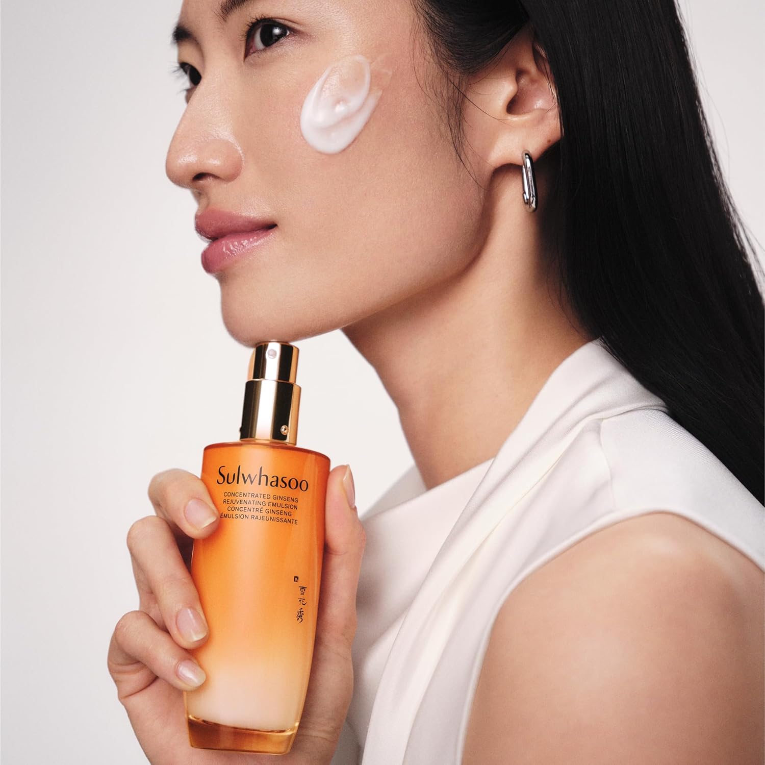Sulwhasoo Concentrated Ginseng Rejuvenating Emulsion - Hydrating Face Lotion with Peptides & Shea Butter, 4.22 fl. oz.