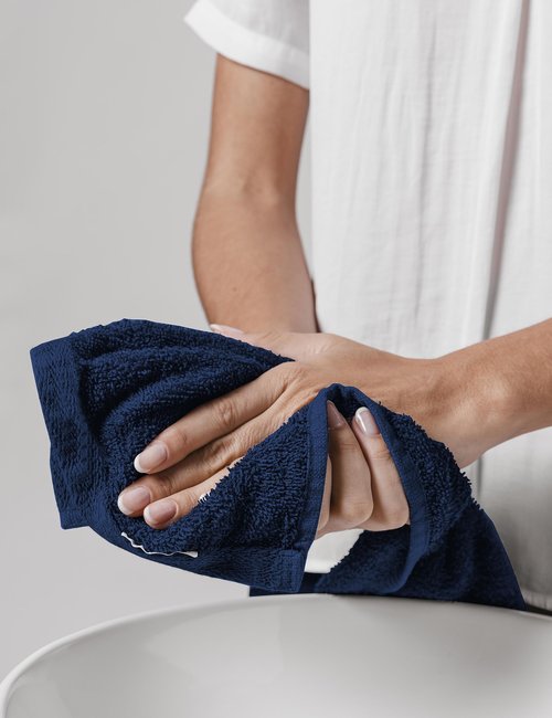 Delara Towels Cotton Washcloths Set 100% Organic Cotton, GOTS Certified Premium Quality Face Cloths, Feather Touch Technology Highly Absorbent and Soft Feel Fingertip Towels, Pack of 24
