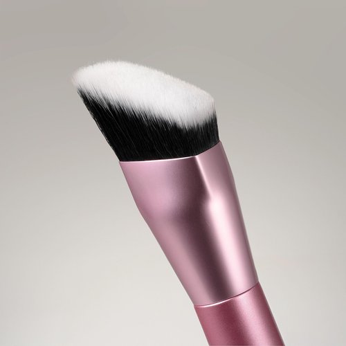Real Techniques Cheek Hugging Contour Brush, Angled Makeup Brush for Cream Contour Liquid Bronzer & Sculpting, Precision Face Shaping, UltraPlush Bristles, Cruelty-Free, 1 Count