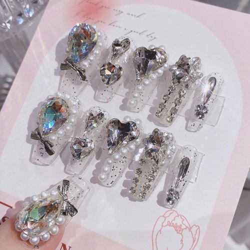 24Pcs Medium Press on Nails Large 3D Rhinestones Artificial Nails White Fake Nails Glossy False Nails Pearl Press on False Nails Handmade Manicure Designed for Beautiful Women Glitter