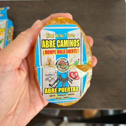 Road Opener bar soap, Jabon Abre Caminos, use it to attract new opportunities in life, jabon esoterico