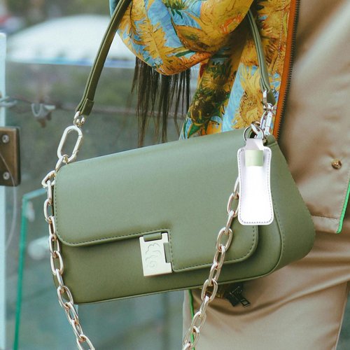 120 Pcs Sublimation Lipstick Holder Keychain with Key Ring Heat Transfer Blank Travel Keychain Small Items Organizer for Women Travel Supplies