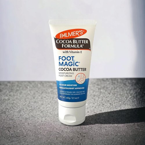Palmer's Cocoa Butter Formula Foot Magic - Moisturizing Foot Cream with Peppermint Oil & Vitamin E | 2.1 Ounces