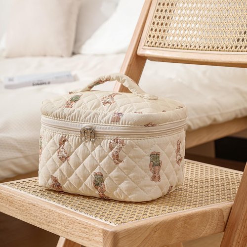 RSRSLEII 3 Pcs Quilted Cotton Makeup Pouch, Coquette Floral Quilted Toiletry Makeup Bag for Women and Girls, Aesthetic Travel Organized Cosmetic Bags(03Bear Pattern)