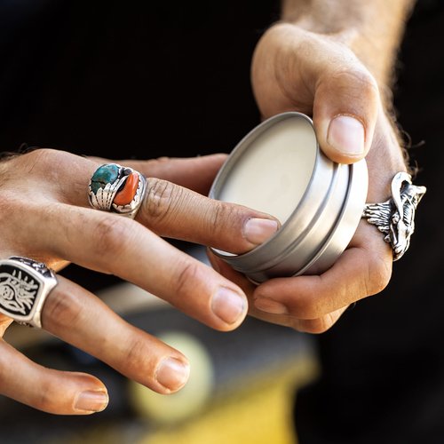Suavecito Original Scent Beard Balm 1.5 oz Can - No Flaking, Eliminates Dryness & Itchiness - Conditions, Nourishes, Hair & Skin