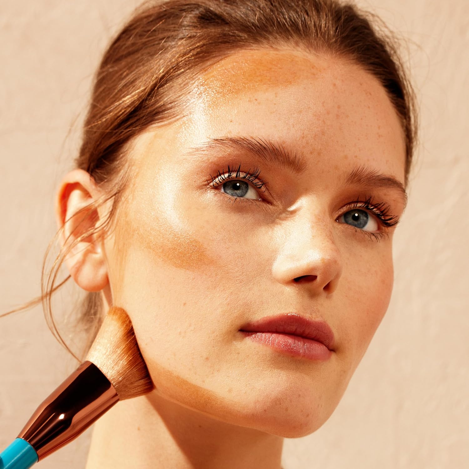 St.Tropez Flawless Tan Face Brush - Achieve a Perfect Glow | 1 Count