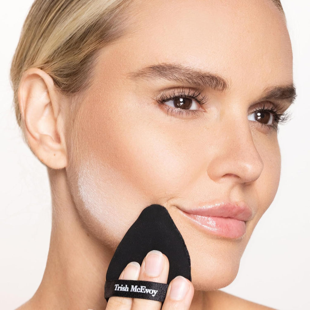 Trish McEvoy Translucent Finishing Powder - Lightweight, Flawless Finish | Perfect for All Skin Types
