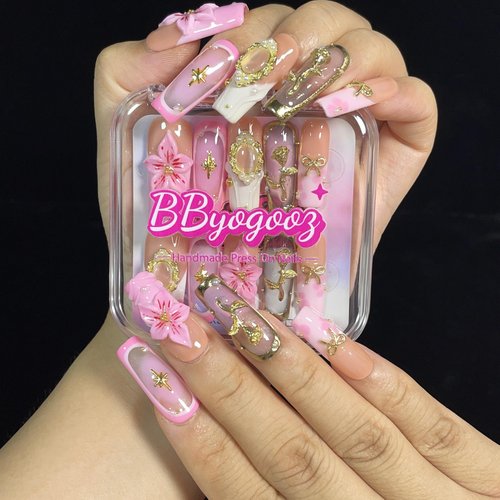 Handmade Press on Nails 3D Floral - Pink Nude Vintage Gold Rose & Pearl Design, Medium Long Square False Nails Reusable Acrylic Fake Nails (Mist Pink, M)