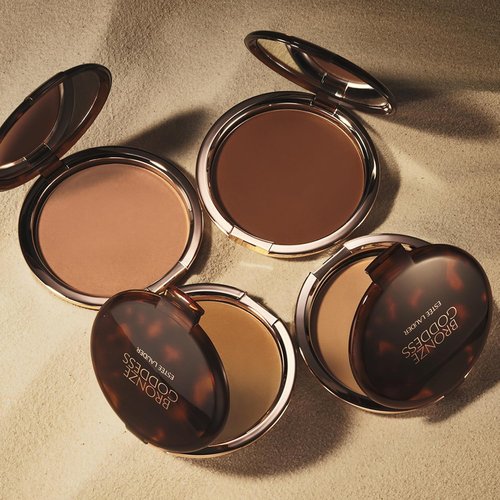 Estée Lauder Bronze Goddess Bronzer Powder - Matte Finish & Buildable Coverage, 0.74 Ounce
