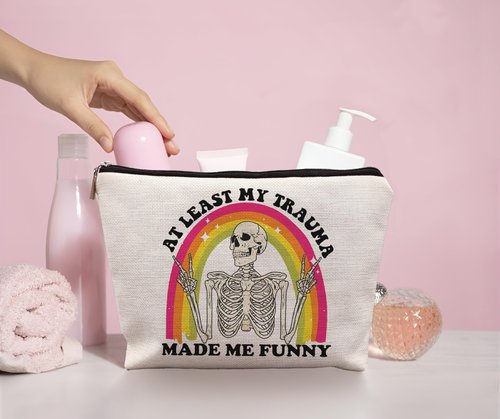 uinwk Funny Mental Health Makeup Bag, Mental Health Gifts, at Least My Trauma Made Me Funny Sarcastic Skeleton Meme Cosmetic Bag, Psychology Gifts, Funny Gifts for Women Adult Humor