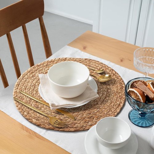 Aofmee Round Woven Placemats Set of 6 - Boho Rattan Table Mats in Natural Water Hyacinth for Rustic Dining Decor