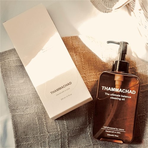 Thammachad Oil Cleanser Makeup Remover for Sensitive Skin Nourishing Cleansing Oil with Moringa & Camellia – 100% Natural First-Step Face Cleanser, 200ml Handcrafted in Small Batch in the USA