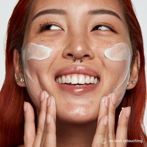 Kate Somerville On The Glow Kit - Travel-Size Skincare Set for Radiant Skin with ExfoliKate Cleanser & Moisturizer