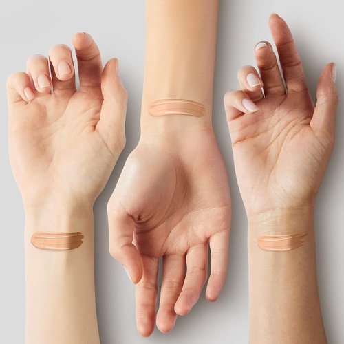 COVERGIRL & Olay Simply Ageless Liquid Foundation - Matte Finish with Hyaluronic Acid & Vitamin C | 200 Fair Ivory, 1 Count