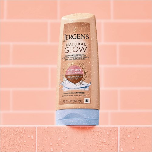 Jergens Natural Glow In Shower Lotion, Self Tanner for Medium to Deep Skin Tone, Sunless Tanning Wet Skin Lotion for Gradual, Flawless Color, 7.5 Ounce, Pack of 2