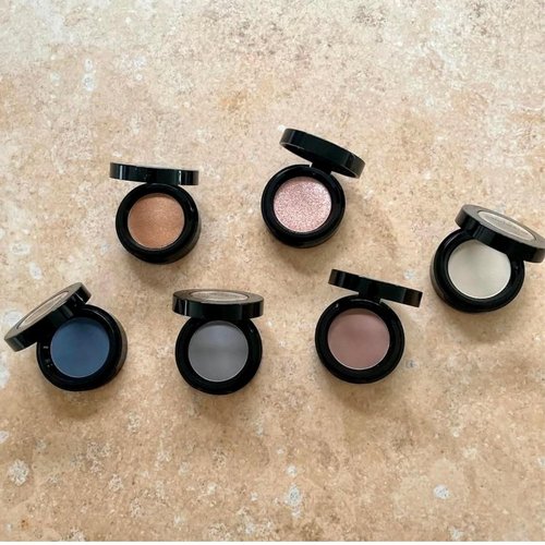 Sandstone Scandinavia Hypoallergenic Eyeshadow - Long-Lasting, Blendable Formula for Sensitive Eyes - 262 White-ish