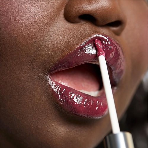 Clinique Pop Plush Creamy Lip Gloss - Hydrating Formula with Hyaluronic Acid & Avocado | High Shine Finish