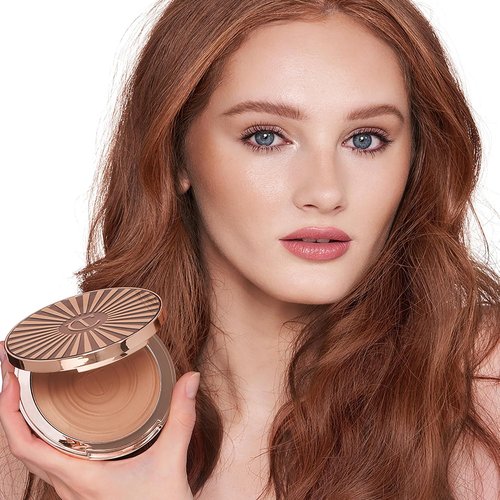 Charlotte Tilbury Beautiful Skin Bronzer - Hydrating Hyaluronic Acid & Pro Vitamin D3 for a Sun-Kissed Glow | 16-Hour Wear, Sweat & Humidity Proof