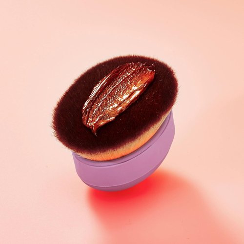 Isle of Paradise Self Tan Blending Brush - Palm-Sized Streak-Free Applicator for Face & Body