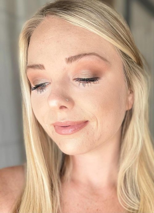 Sydney Grace Love's Journey Eye Shadow Palette - Vibrant Shades for Stunning Looks | Light