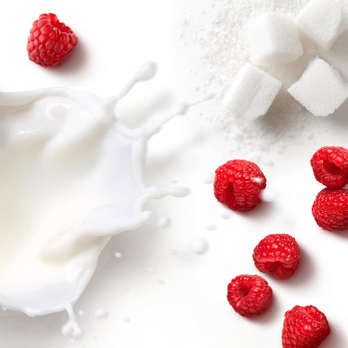 Dove Sugar Body Scrub Oat Milk & Berry Brulee For Women For Exfoliated & Hydrated skin 15 oz