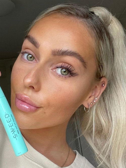 SWEED - Lash Lift Mascara | Lightweight, Flake-Free, Smudge-Proof | Vitamin B5 | Vegan, Cruelty-Free, Clean Beauty (Black, 0.27 oz | 8 ml)
