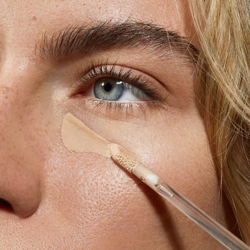 MADARA Under Eye Colour Concealer – Perfecting Luminous Eye Corrector, for Blemishes, Dark Circle Concealer 15 VANILLA – 4ml, Dewy finish, With hyaluronic acid, Vegan, COSMOS Natural Certified