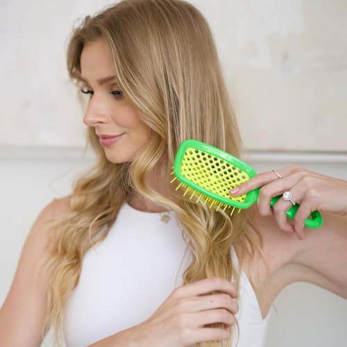 FHI Heat Detangling Brush - Pain-Free Brushing for All Hair Types | Durable DuoFlex Anti-Static Bristles