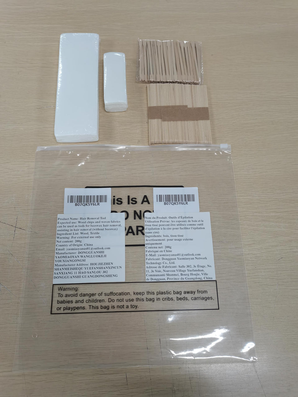 Yaomiao Wax Strips Kit, 250 Pieces Includes Waxing Strips and Smooth Wax Applicator Sticks for Women Men Body Skin Hair Removal (White)