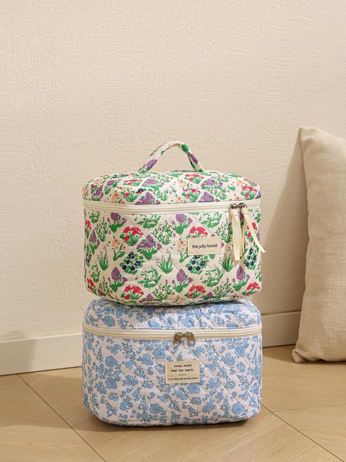 SSTAIBAO Large Travel Quilted Makeup Bag for Women Girls, Floral Cosmetic Bag, Cute Coquette Aesthetic Flowers Toiletry Organizer Bag Blue Flower
