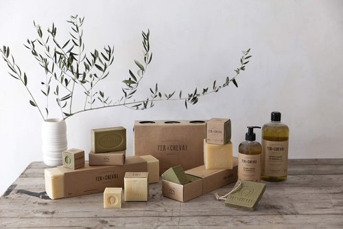 Fer à Cheval Savon De Marseille Liquid Soap, Organic Olive Oil Soap, 500 ml / 16.9 fl oz